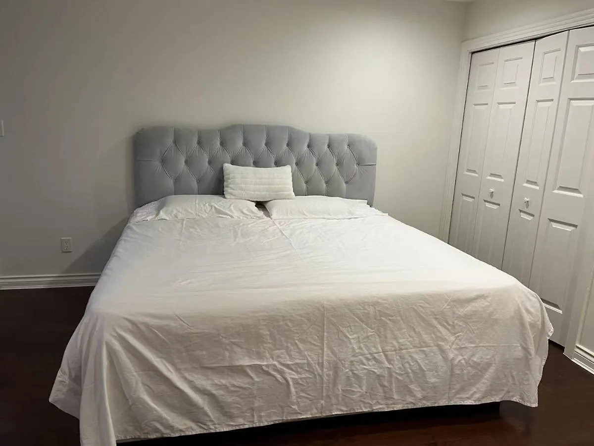 Homestay 温西豪宅，商务套房，独立卫生间 Canada